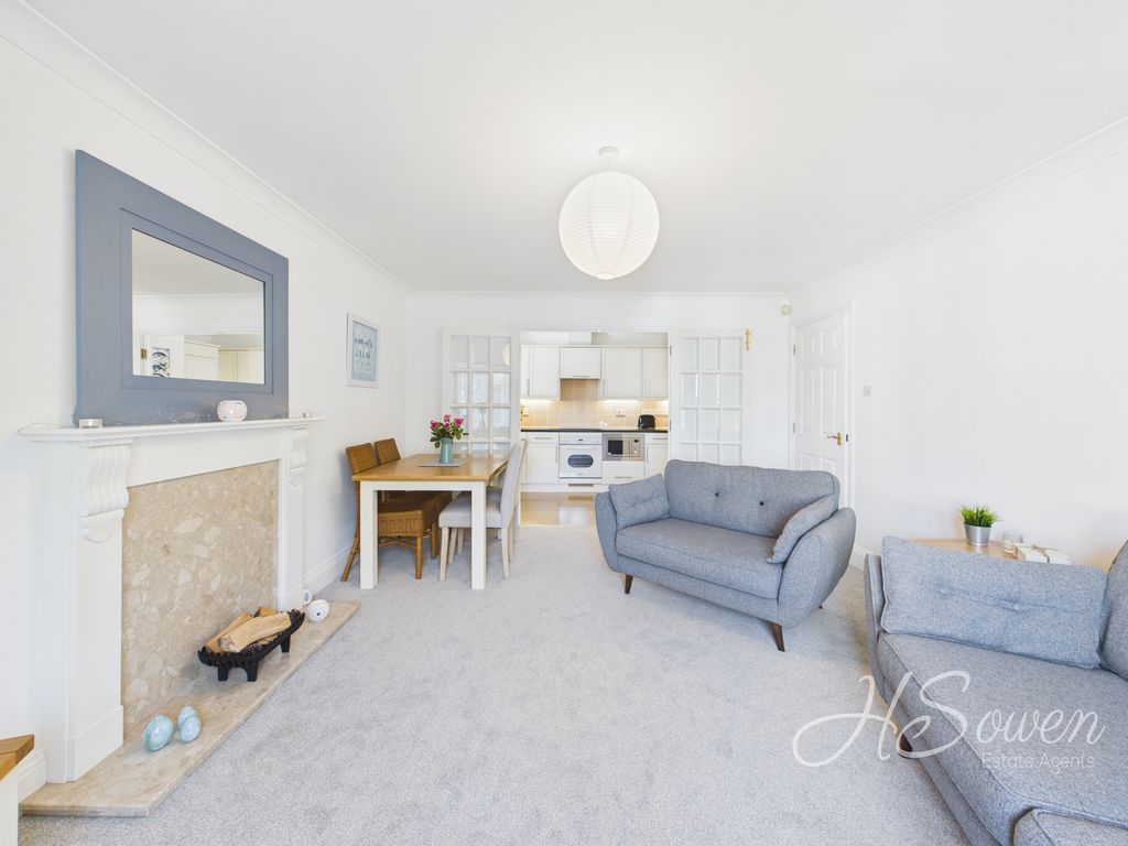 Property photo 2 of 15 Photo 13