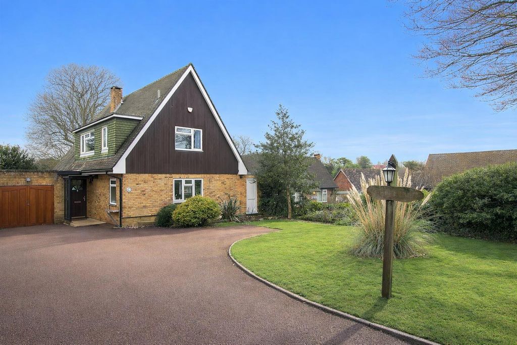 Property photo 3 of 24 Front.Jpg