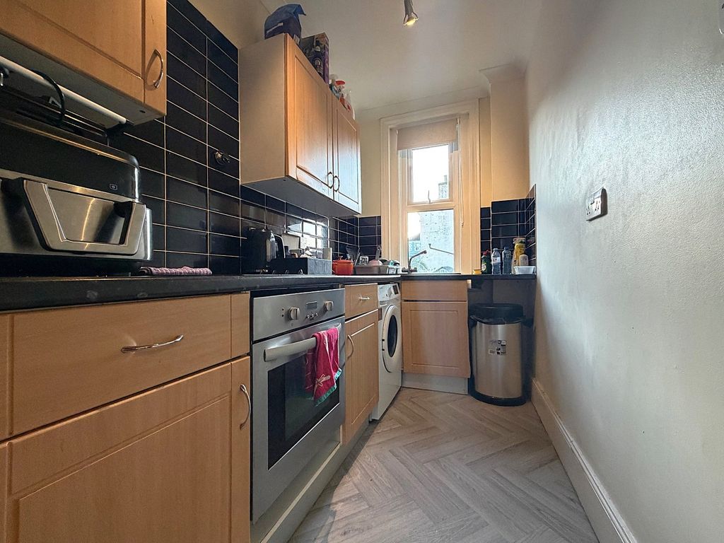 Property photo 2 of 6 Picture No. 13