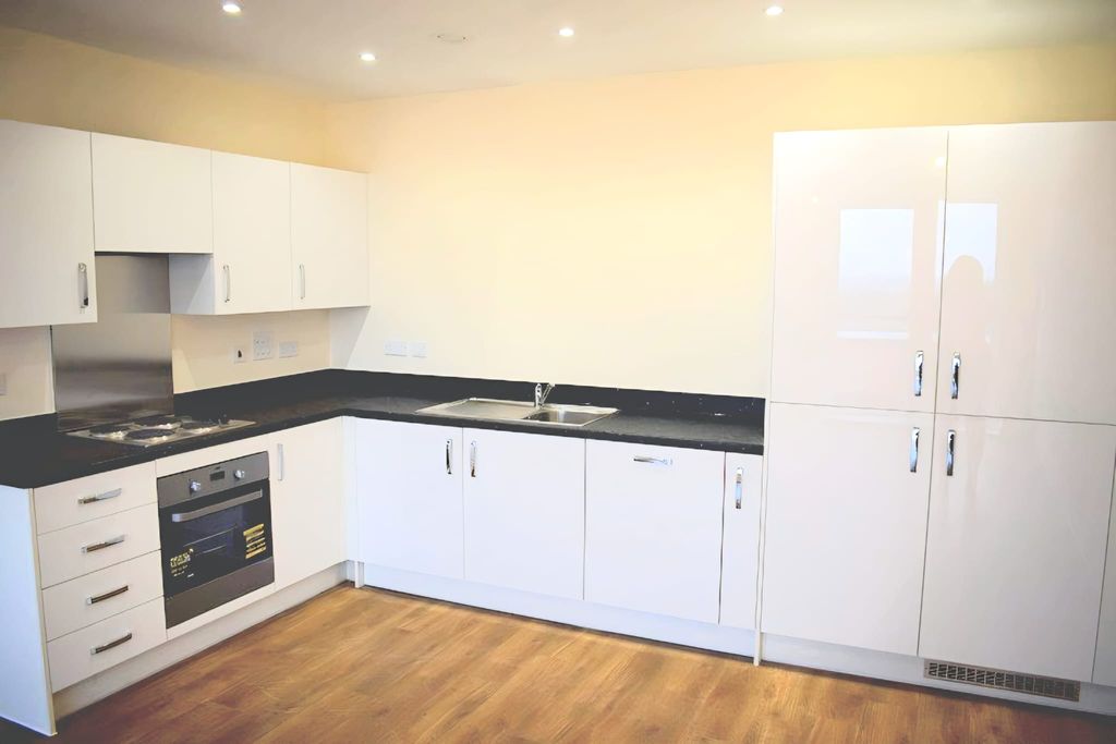 Property photo 2 of 9 Kitchen