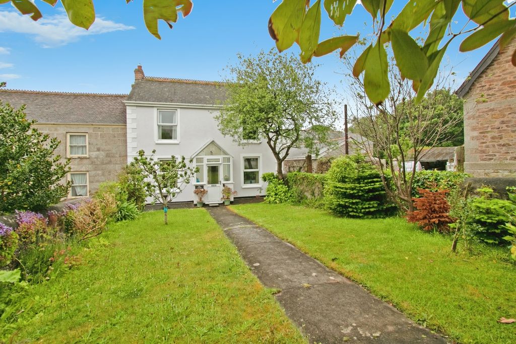 Property photo 2 of 16 Photo