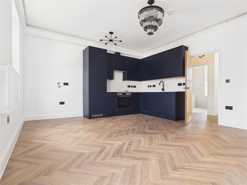 Property photo 1 of 5 Cam04419G0-Pr0077-Still014.Jpg