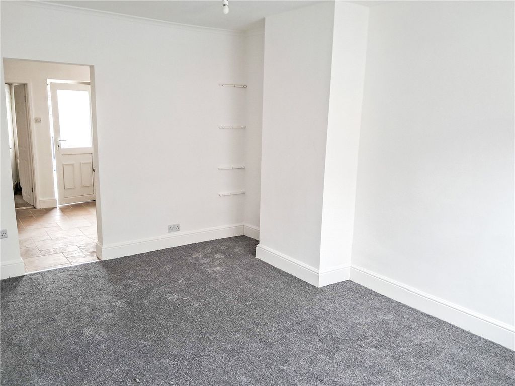 Property photo 3 of 11 Picture No. 19