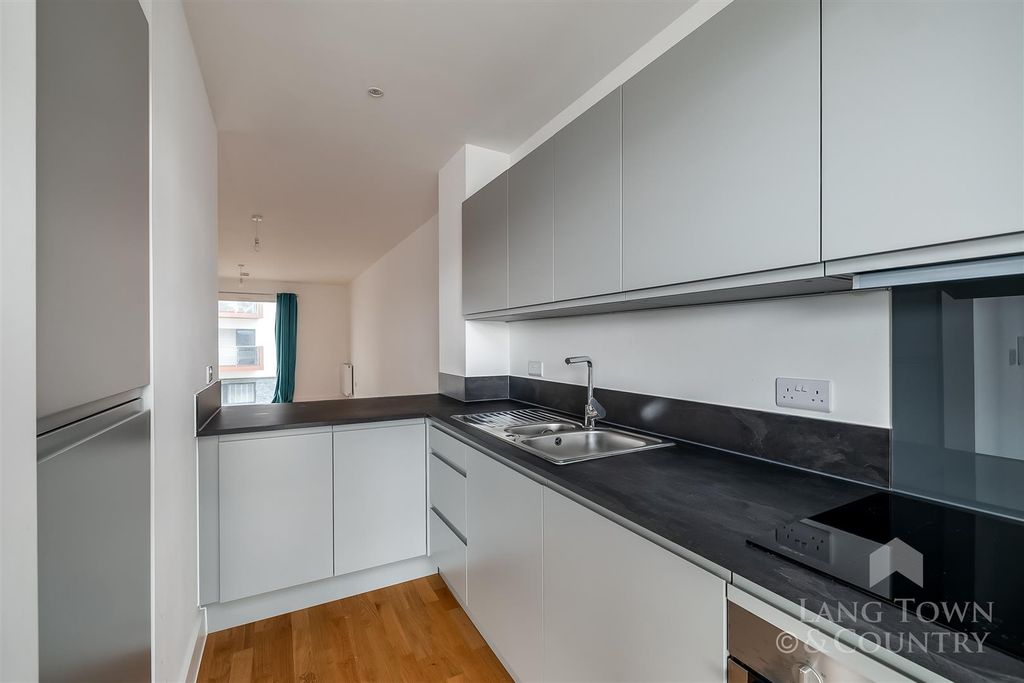 Property photo 3 of 9 0021.Jpg