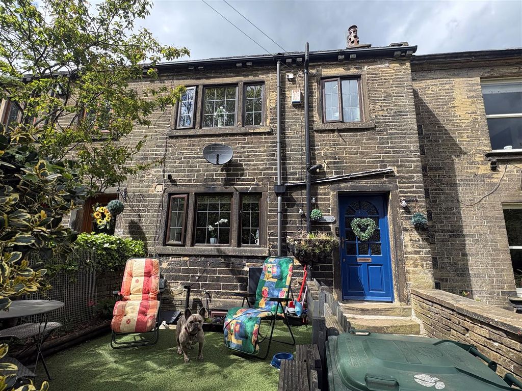 Property photo 1 of 16