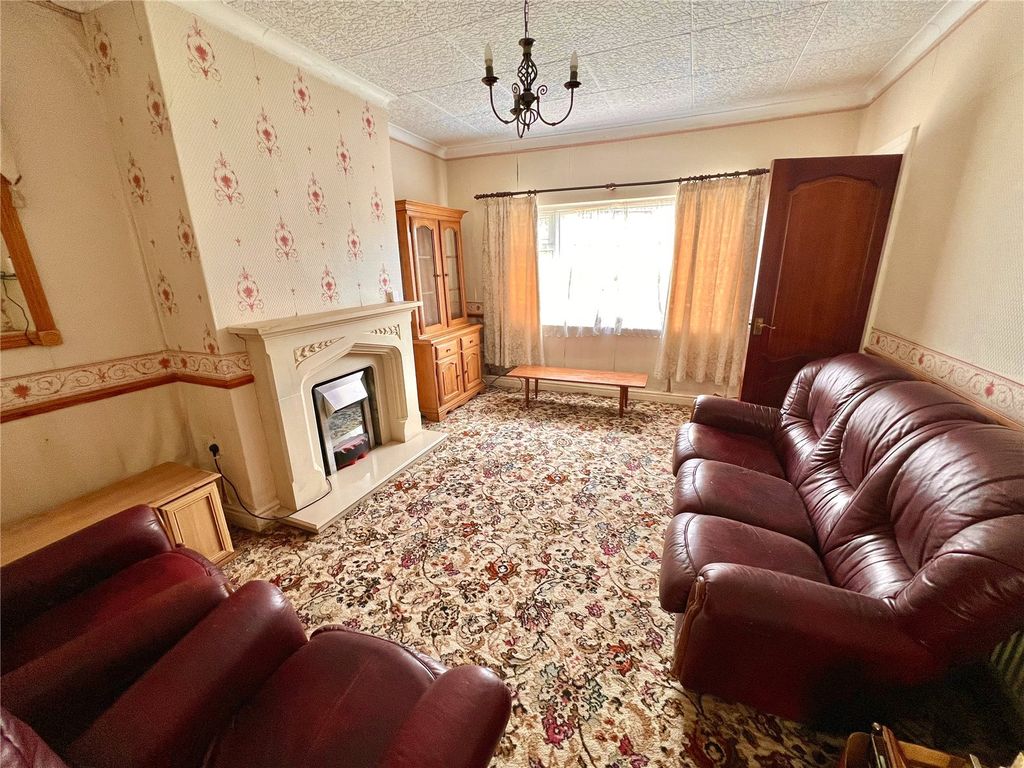 Property photo 3 of 16 Picture No. 10