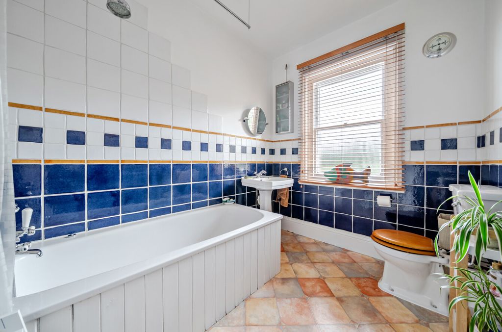 Additional image 29 of 6 bed detached house for saleGuildford, Surrey GU1