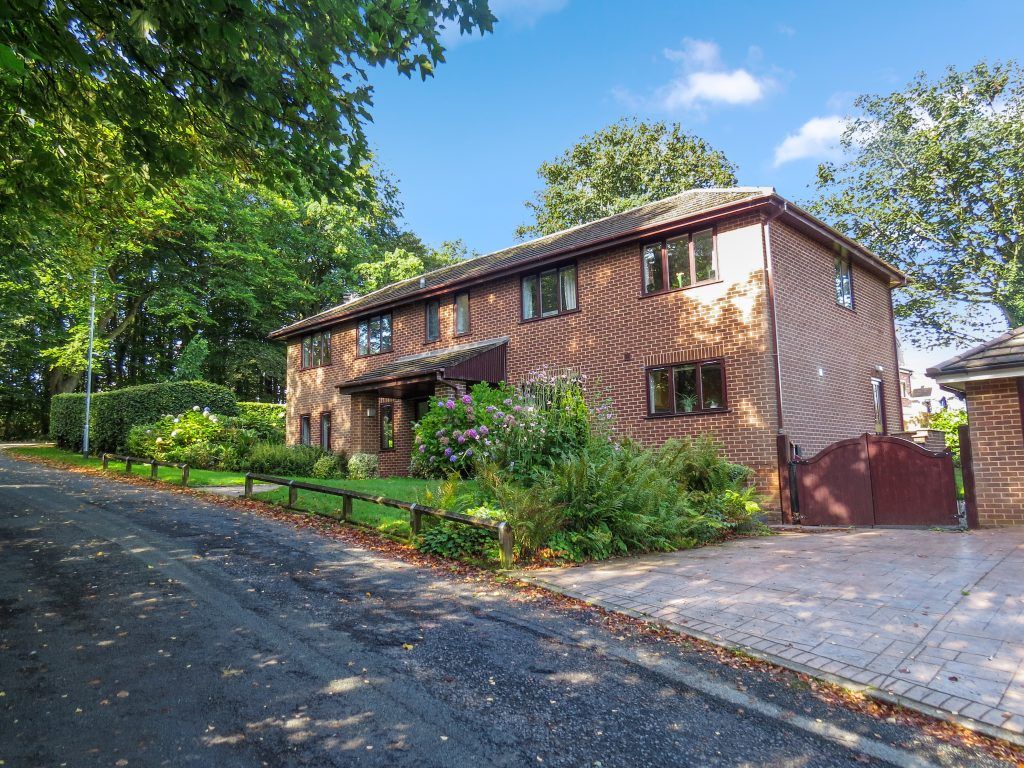 Property photo 1 of 25