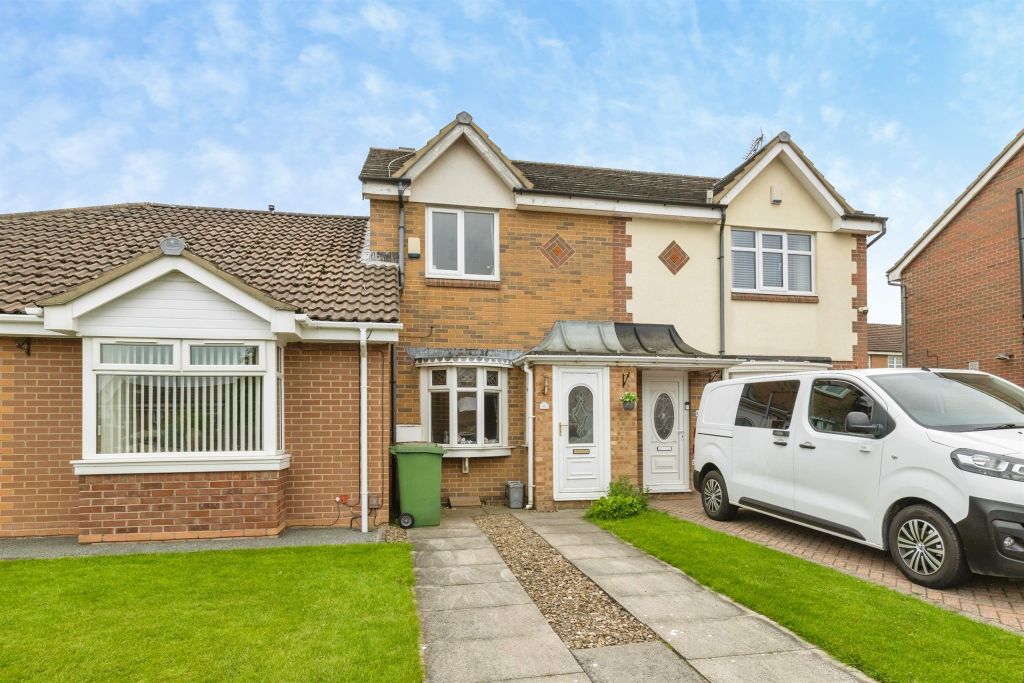 Property photo 1 of 12