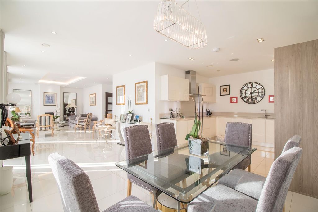 Property photo 3 of 14 Davidson Frost-Wellings, Dfw, Bentley Priory, Stan