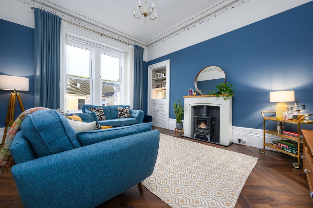 Property photo 2 of 23