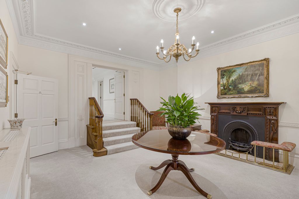 Additional image 8 of 3 bed flat to rentHyde Park Gate, London SW7