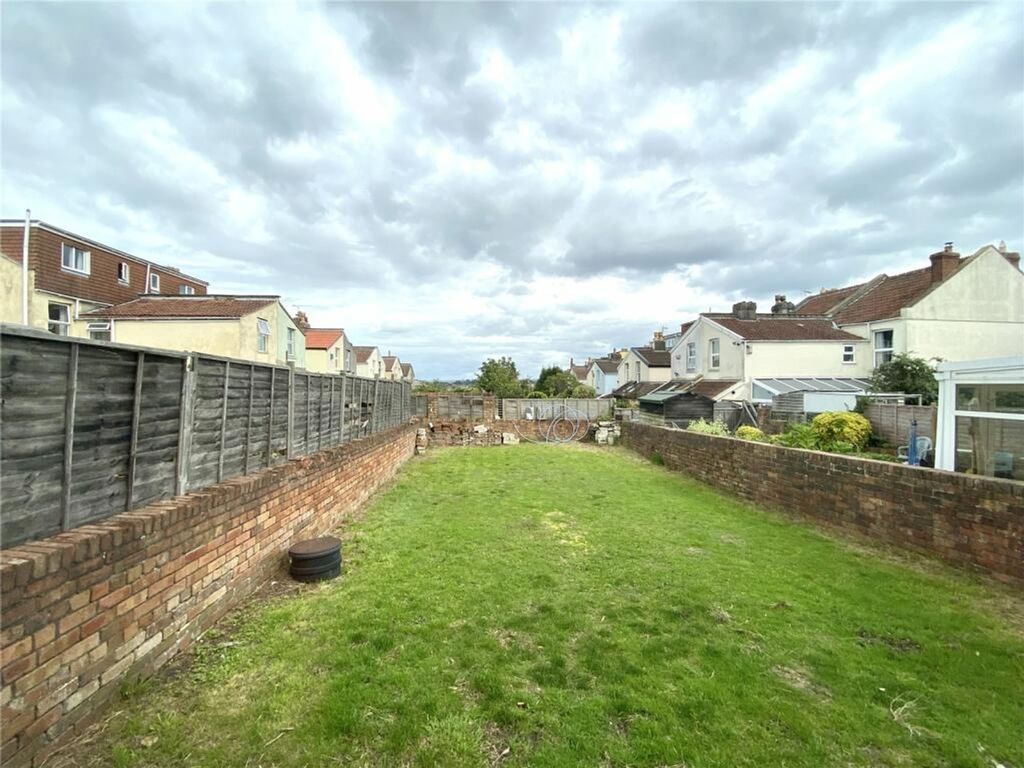 Property photo 2 of 26 A Spacious Garden Featuring A Well-Maintained Lawn...