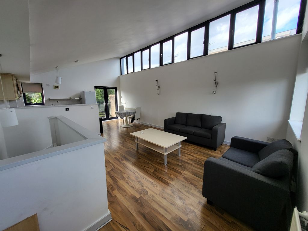 Property photo 3 of 16 Gallery