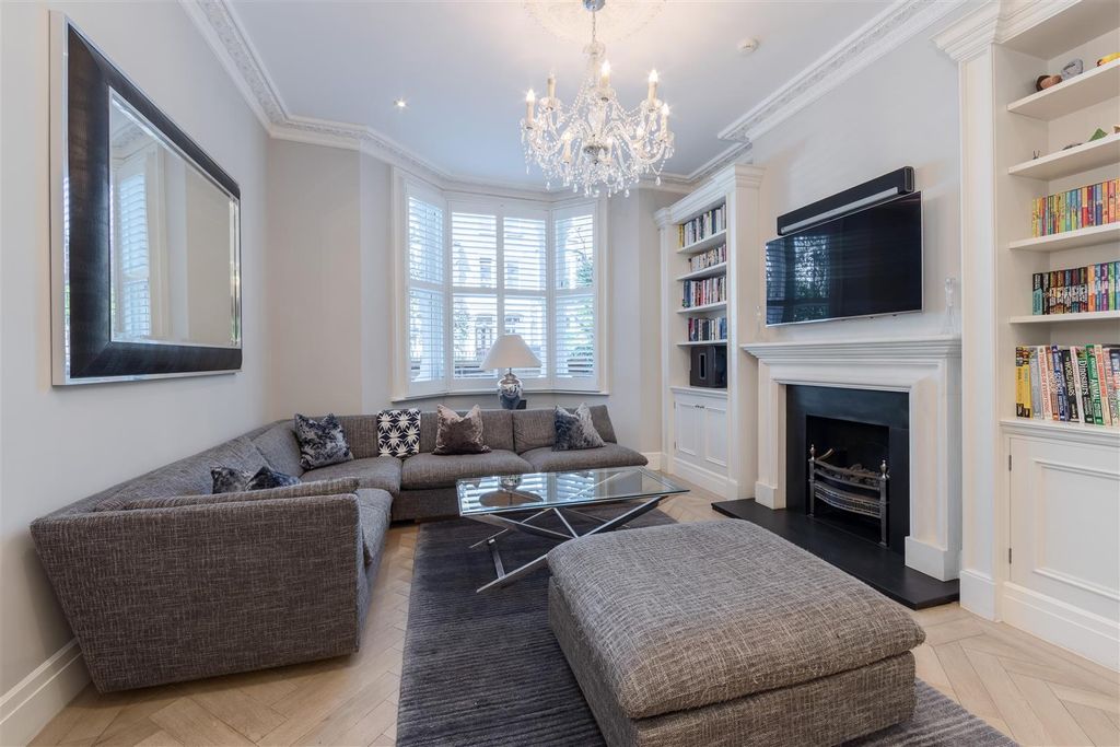 Property photo 3 of 40 0010.Jpg