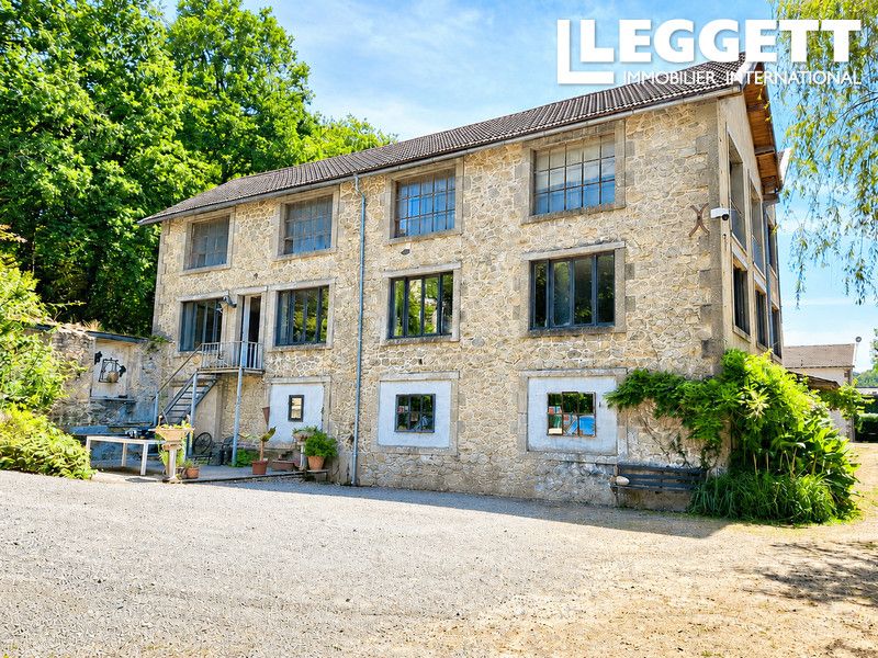 Property photo 2 of 10