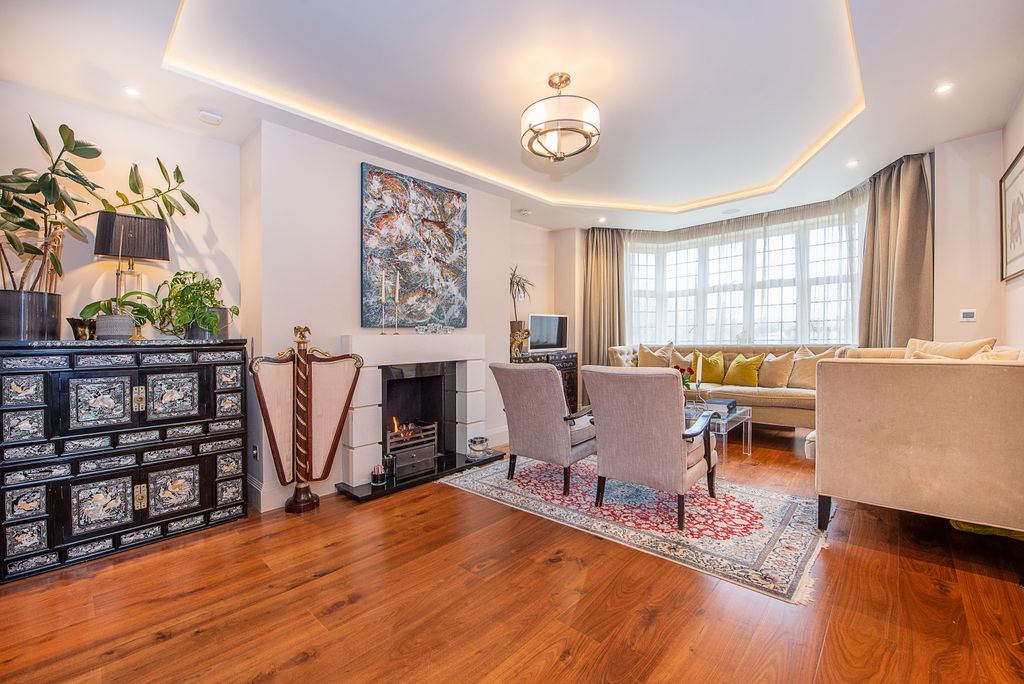 Property photo 1 of 25