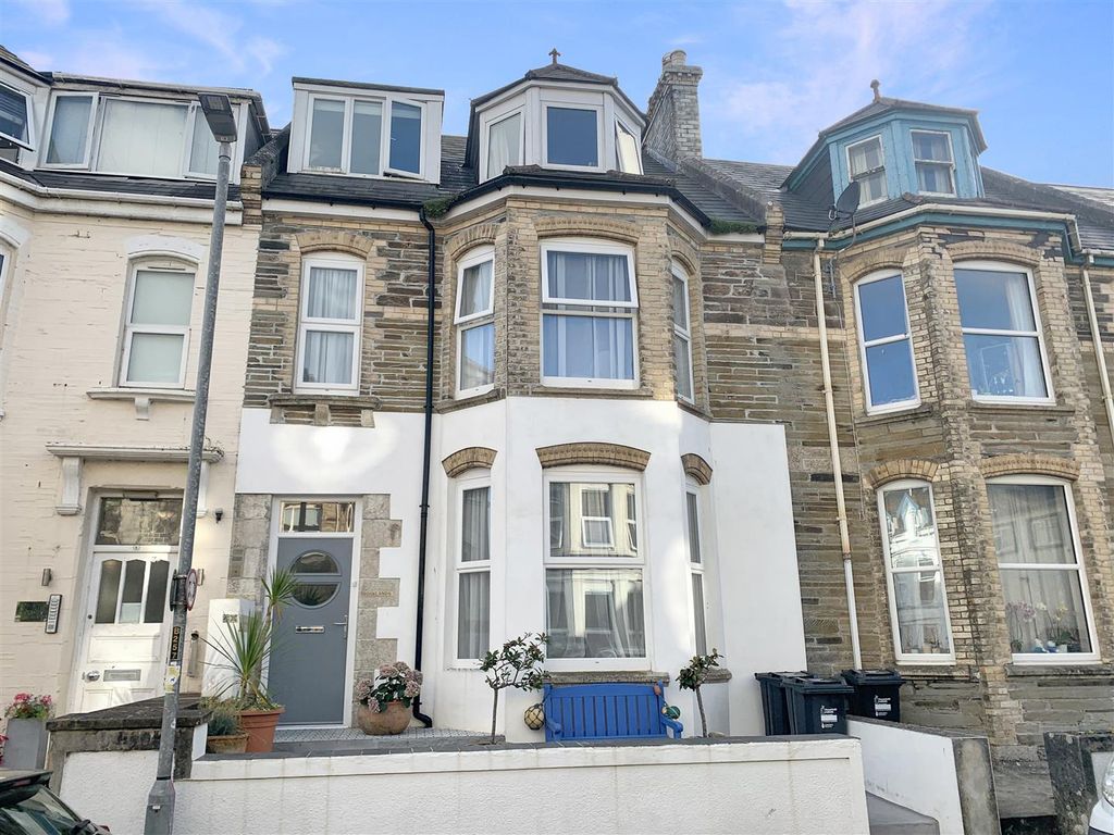 Property photo 1 of 38 Tolcarne Road