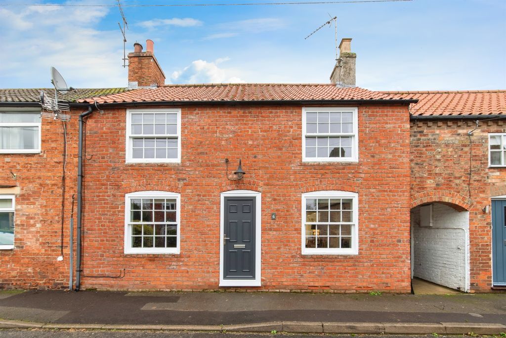 Property photo 1 of 19