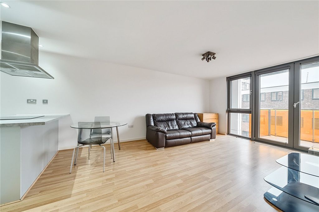 Property photo 1 of 15 Picture No. 23