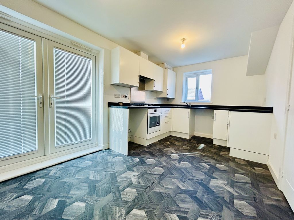 Property photo 3 of 15 Img_1857