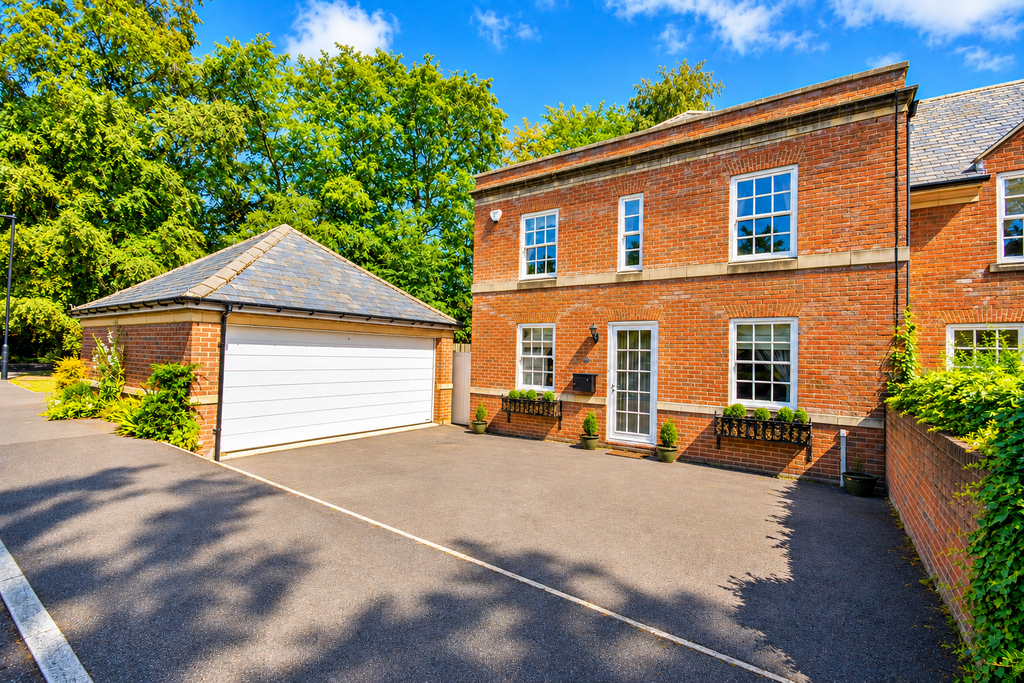 Property photo 1 of 37 1
