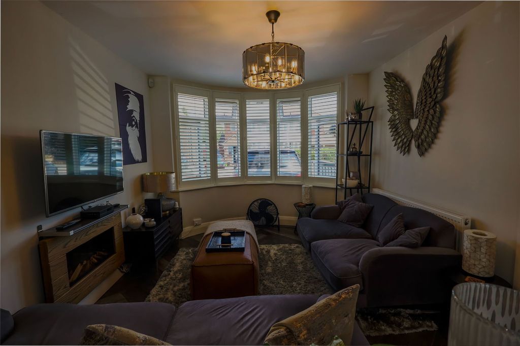Property photo 3 of 14