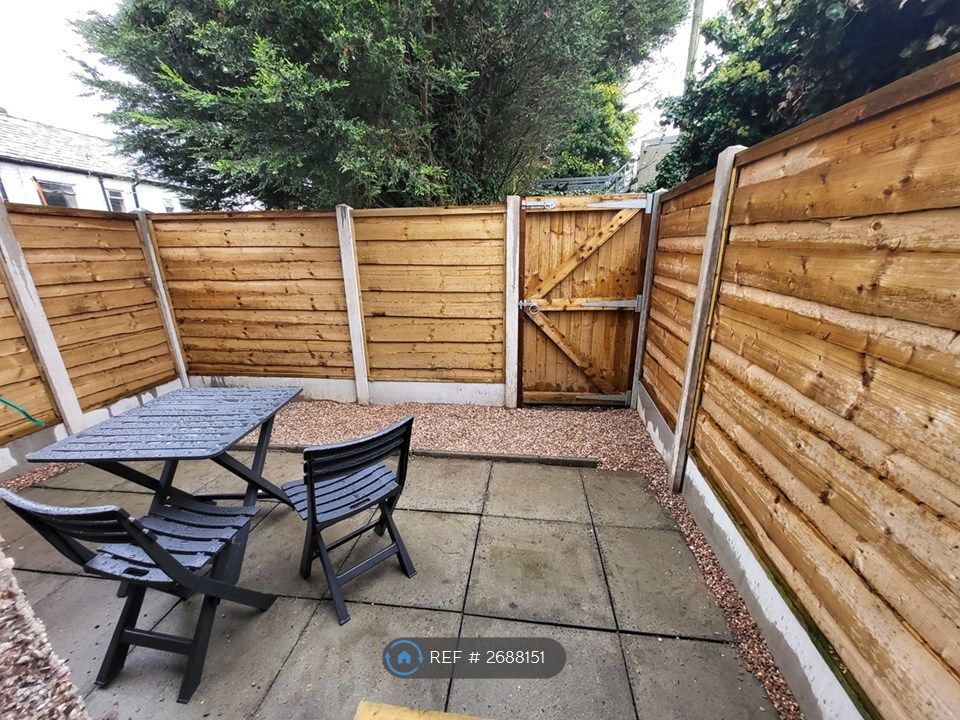 Property photo 3 of 8