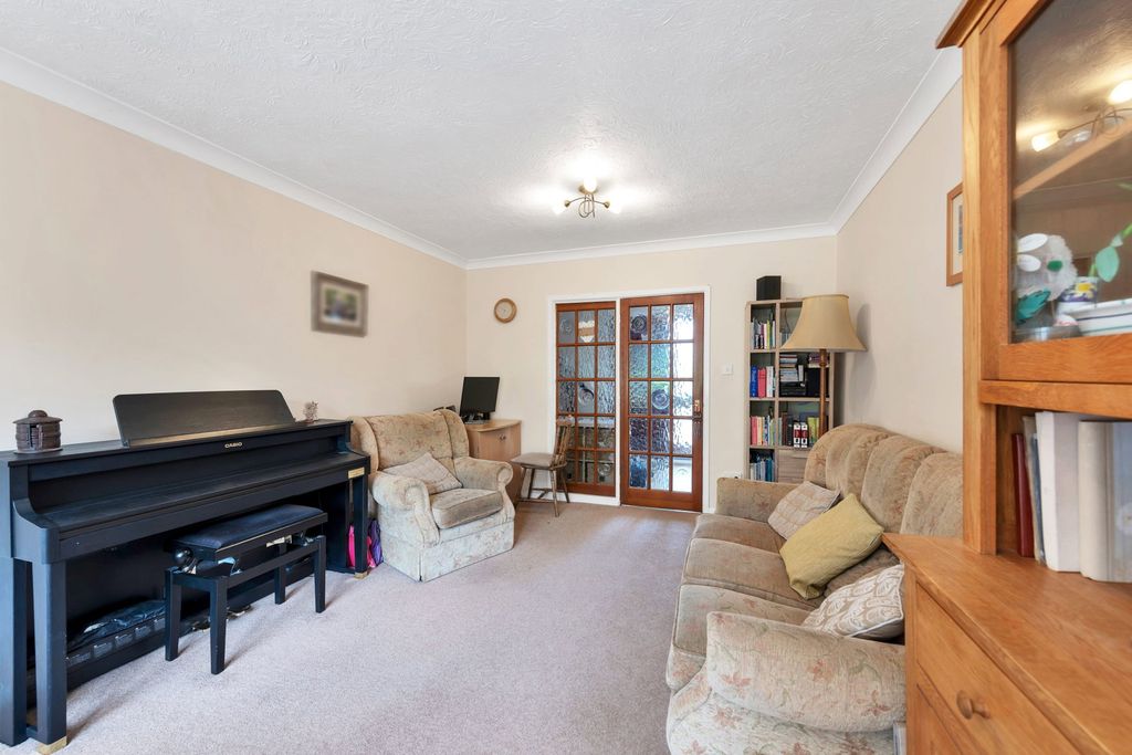 Property photo 3 of 20