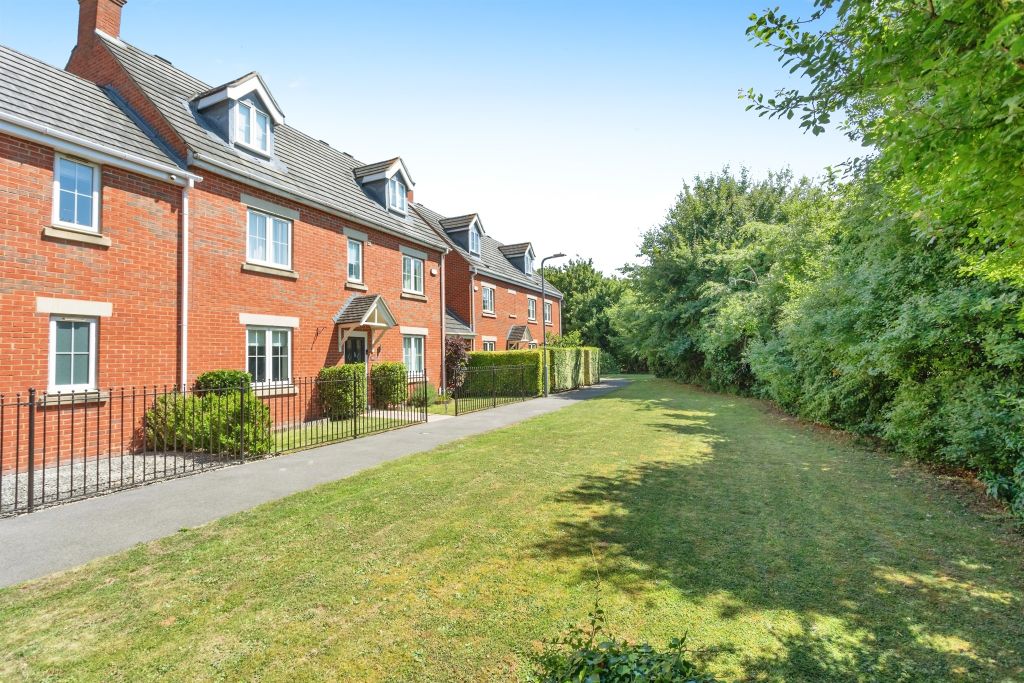 Property photo 2 of 17