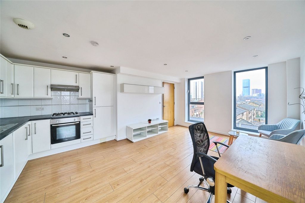 Property photo 1 of 19 Picture No. 24