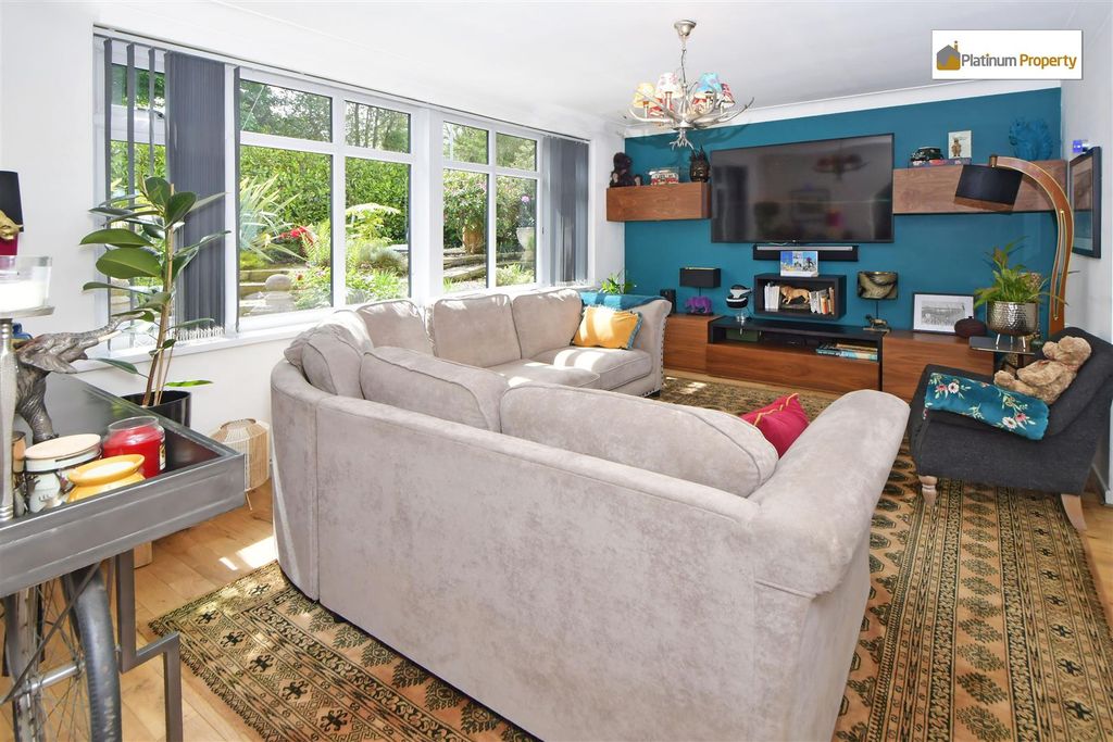 Property photo 2 of 39 Rah_7985.Jpg