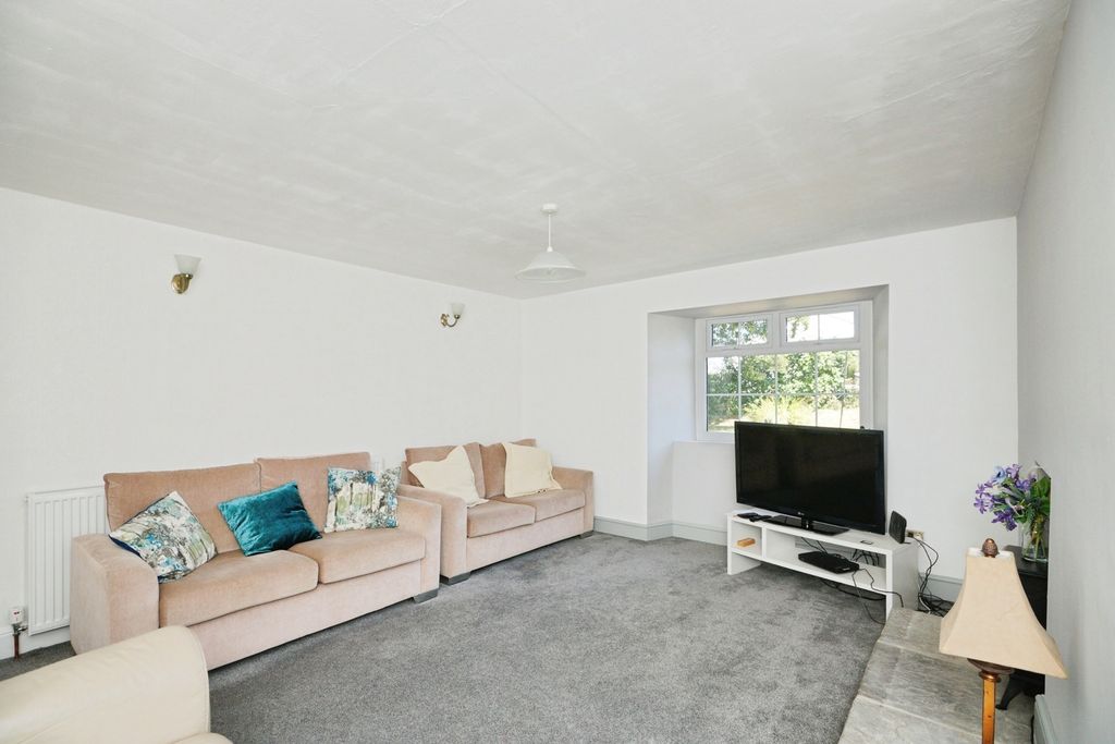 Property photo 2 of 20 Pbox-Img.Jpg