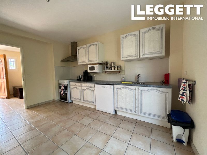 Property photo 3 of 10