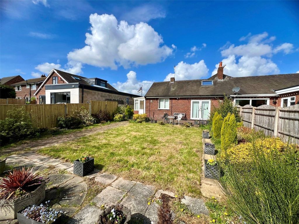 Property photo 2 of 27 Picture No. 23