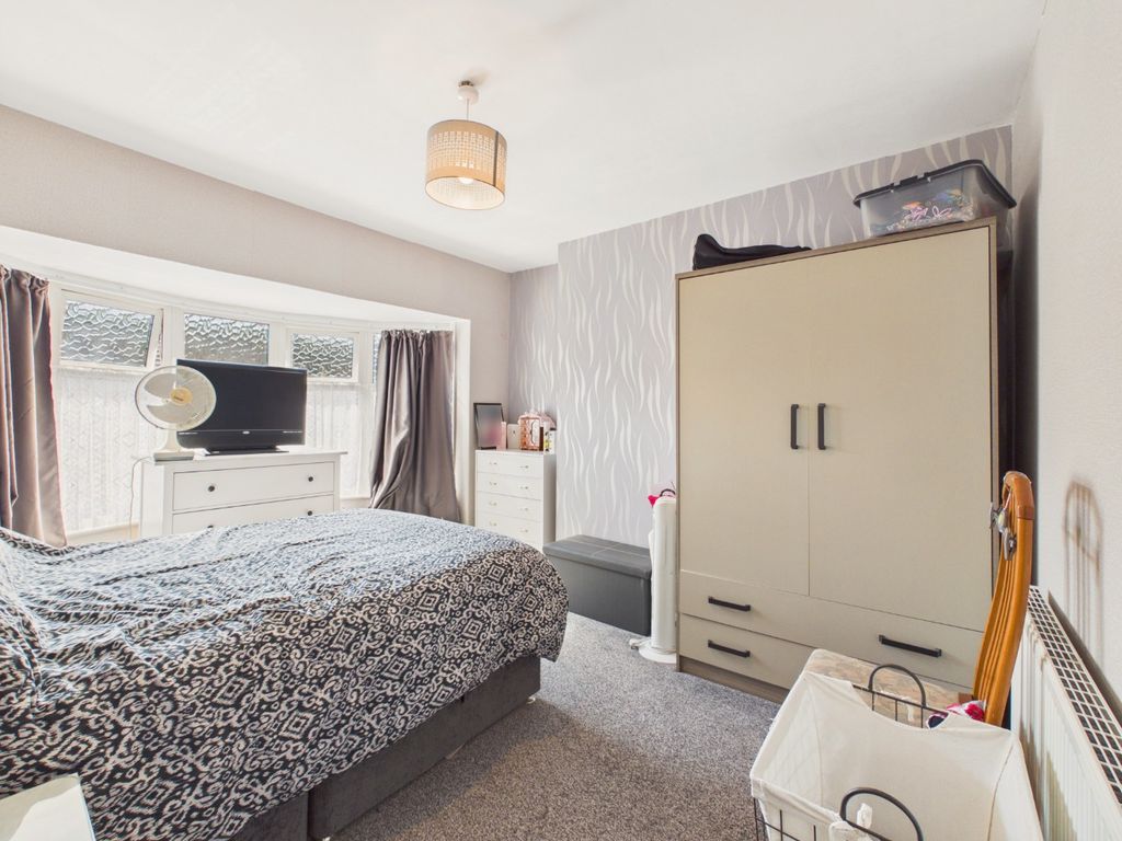 Property photo 2 of 10 5321235