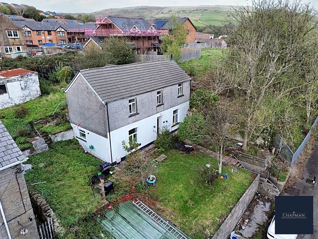 Property photo 2 of 26