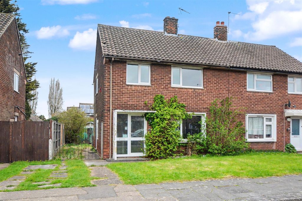 Property photo 1 of 18