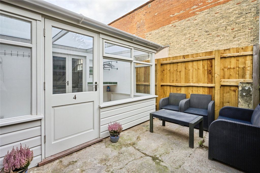 Property photo 1 of 10 Picture No. 28