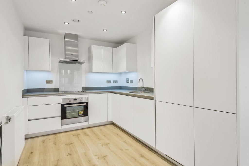 Property photo 3 of 8 814021 (3)