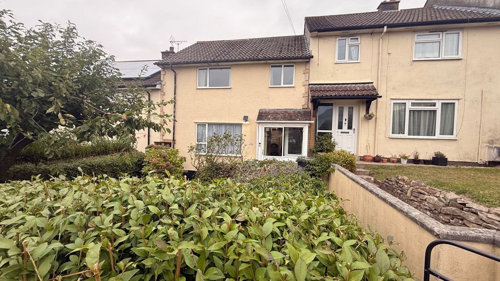Property photo 1 of 9 External