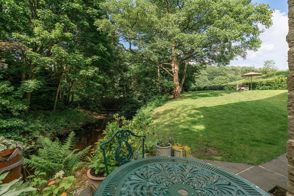 Property photo 3 of 51