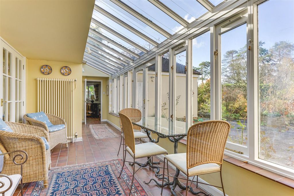 Property photo 3 of 38