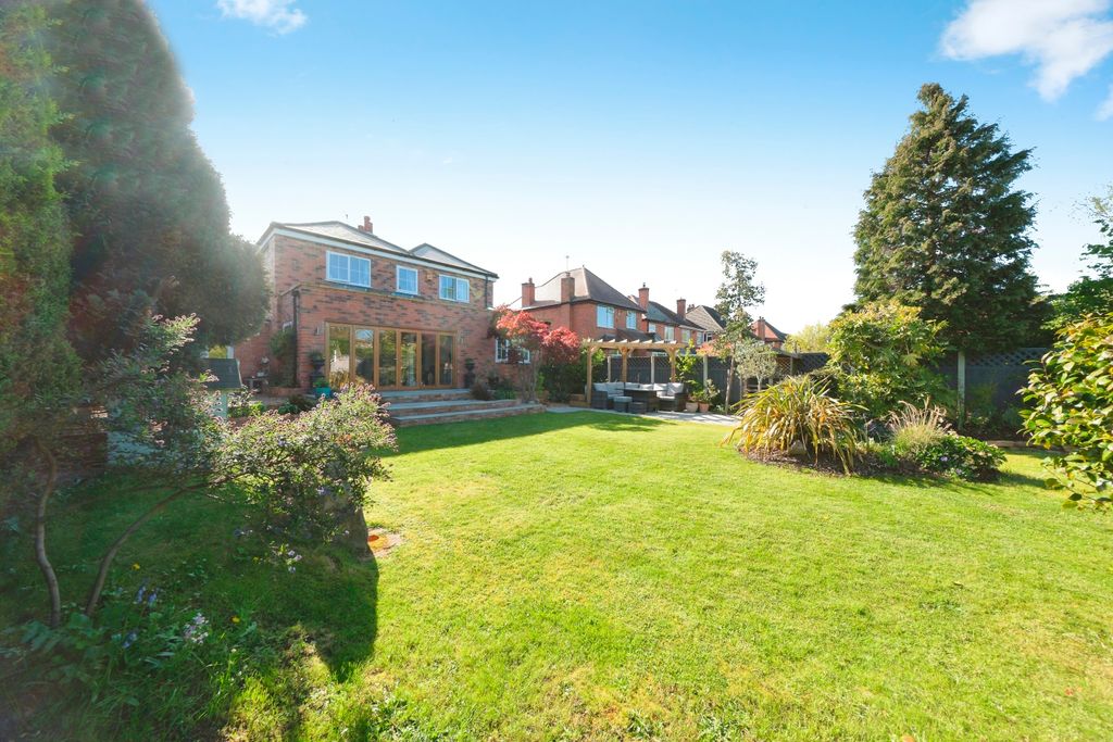 Additional image 4 of 5 bed detached house for saleWyvern Avenue, Nottingham NG10