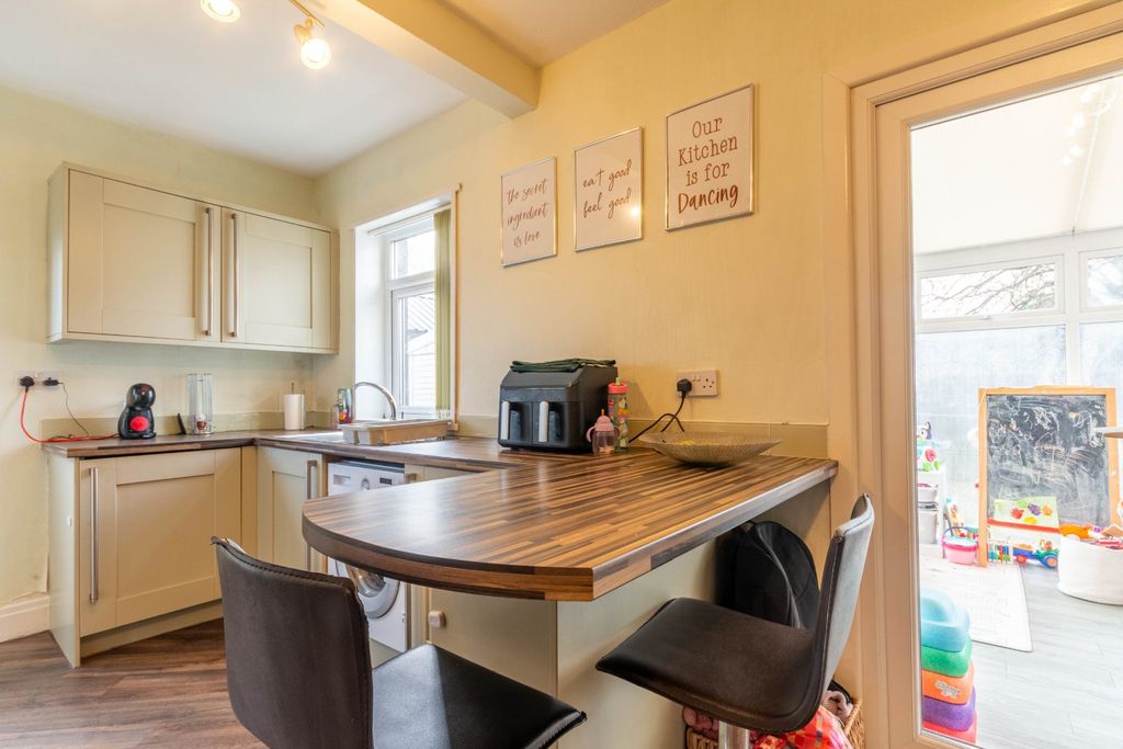 Property photo 3 of 18 Picture No. 04