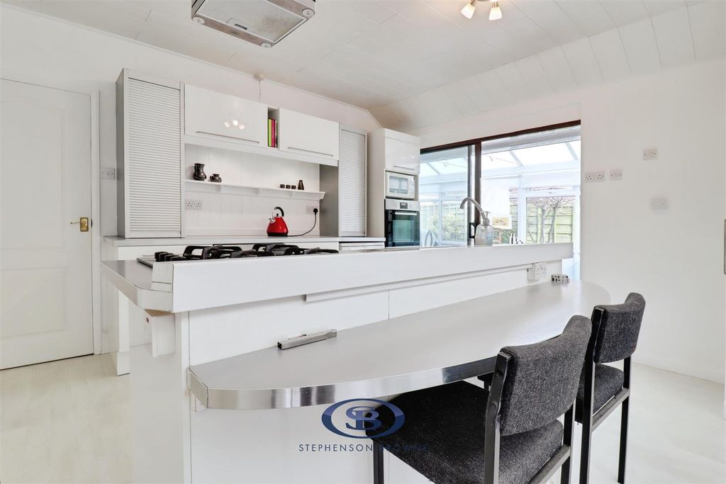 Property photo 2 of 28 A1042F39-Img_1587-Img_1589.Jpg