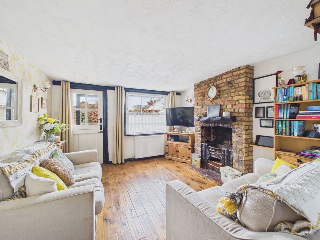 Property photo 2 of 19