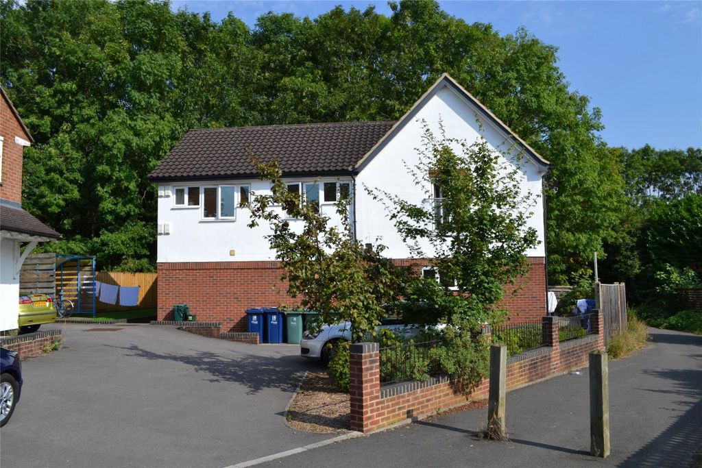 Property photo 1 of 11 External