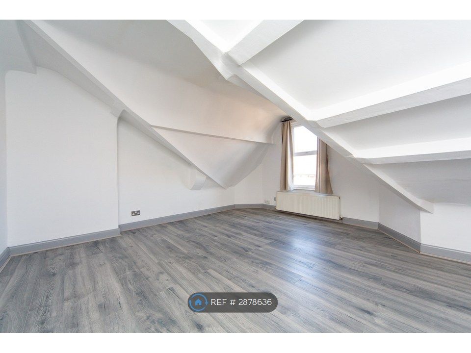 Property photo 1 of 15 Lounge (Photo 1)