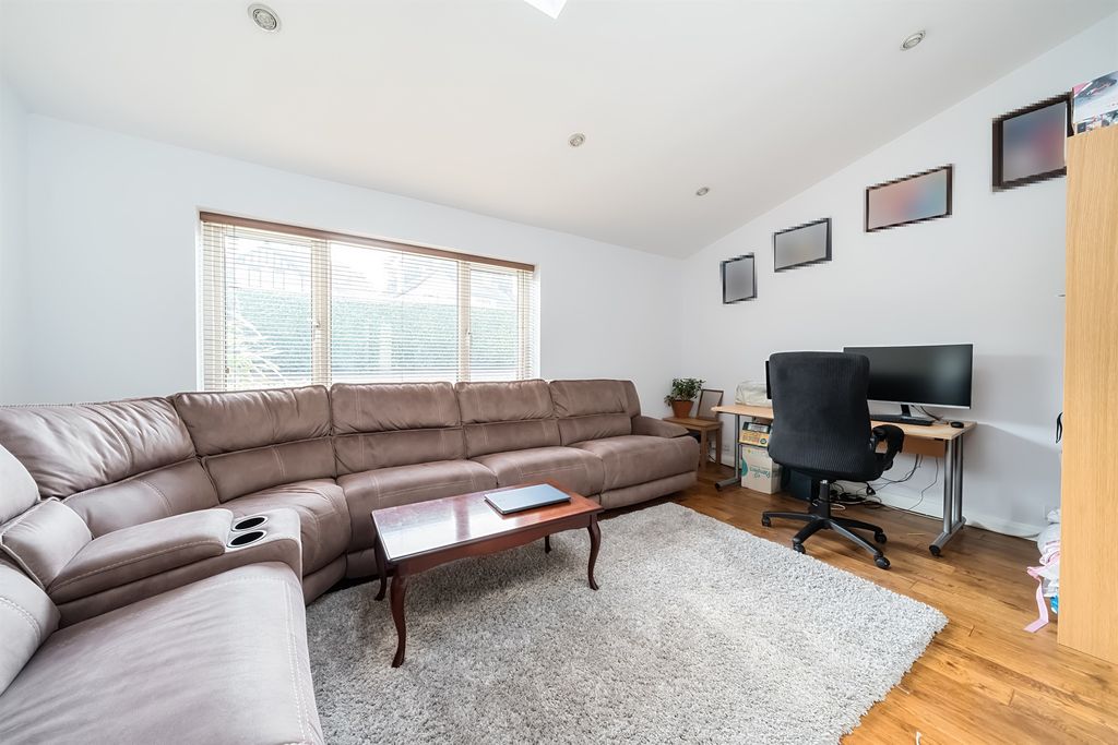 Property photo 3 of 14 Living Room